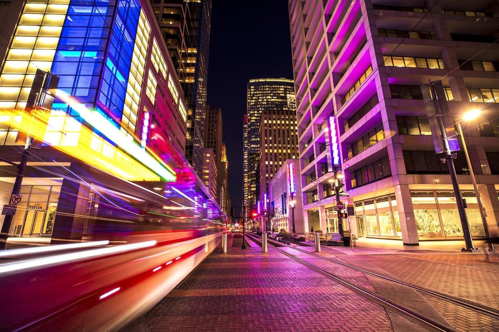 Urban Oasis Your Perfect Getaway In The Heart Of Downtown! Appartement Houston Buitenkant foto